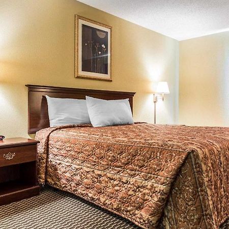 Rodeway Inn Портидж Екстериор снимка