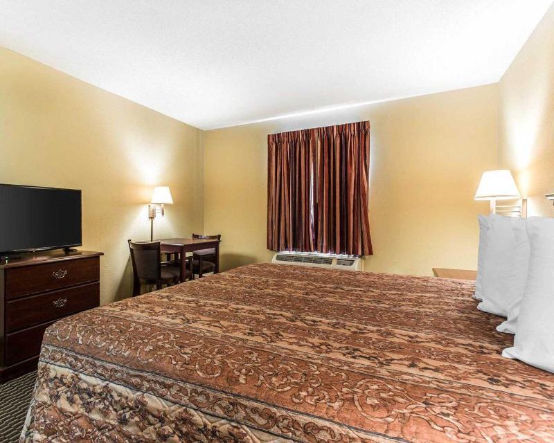 Rodeway Inn Портидж Екстериор снимка