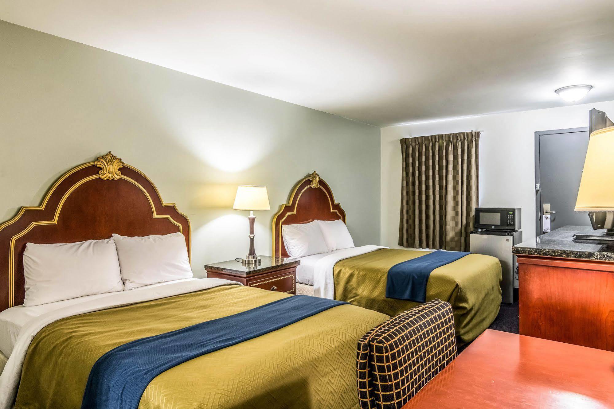 Rodeway Inn Портидж Екстериор снимка