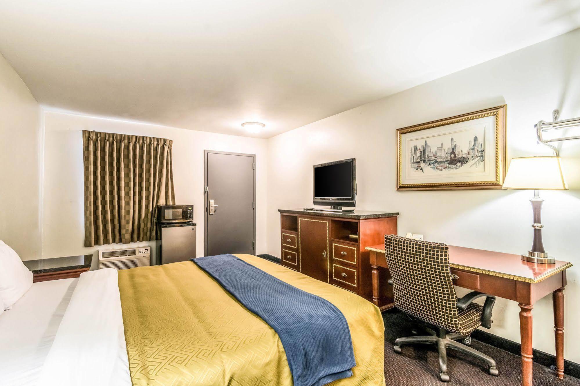 Rodeway Inn Портидж Екстериор снимка